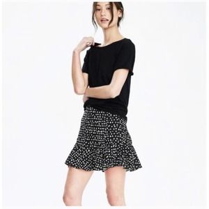 Banana Republic Y2K Mini Ruffle Skirt. Size 10.